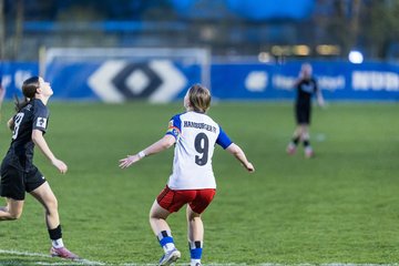 Bild 332 - wBJ Hamburger SV - Eimsbuettler TV : Ergebnis: 4:0